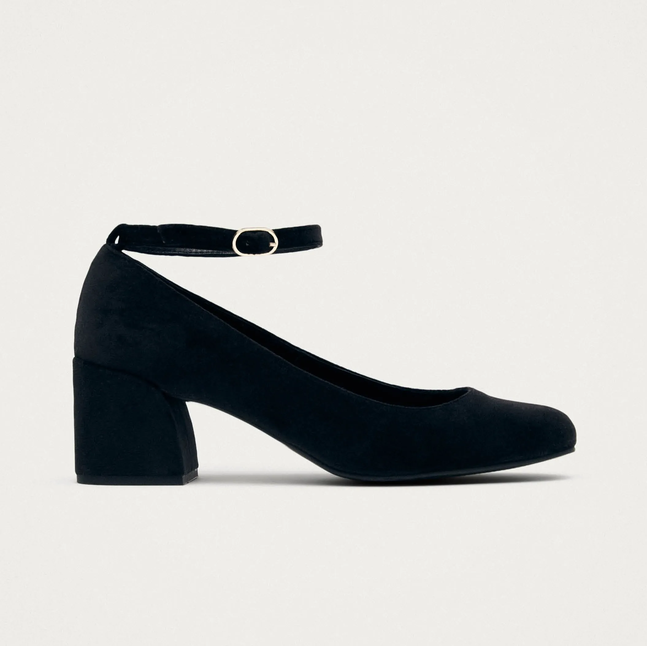 Antoine Velvet Black Pumps