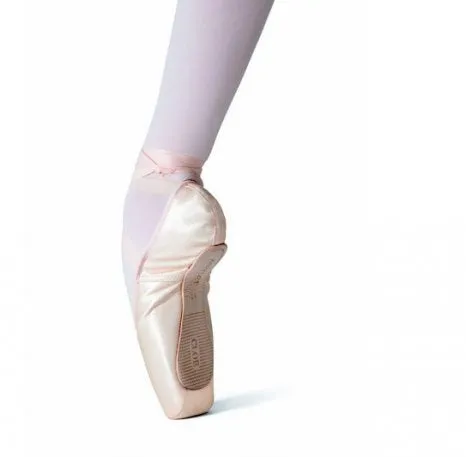 Cloé Hard Pointe Shoe