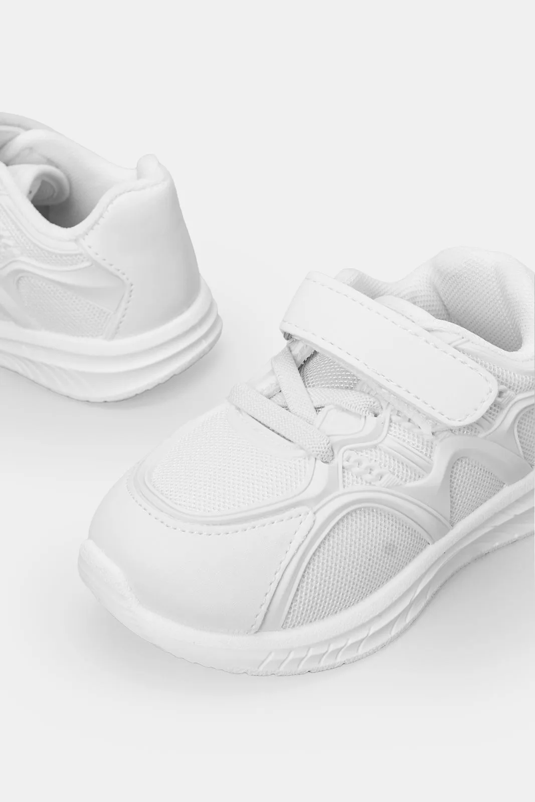 Infant Girls White Velcro Pumps