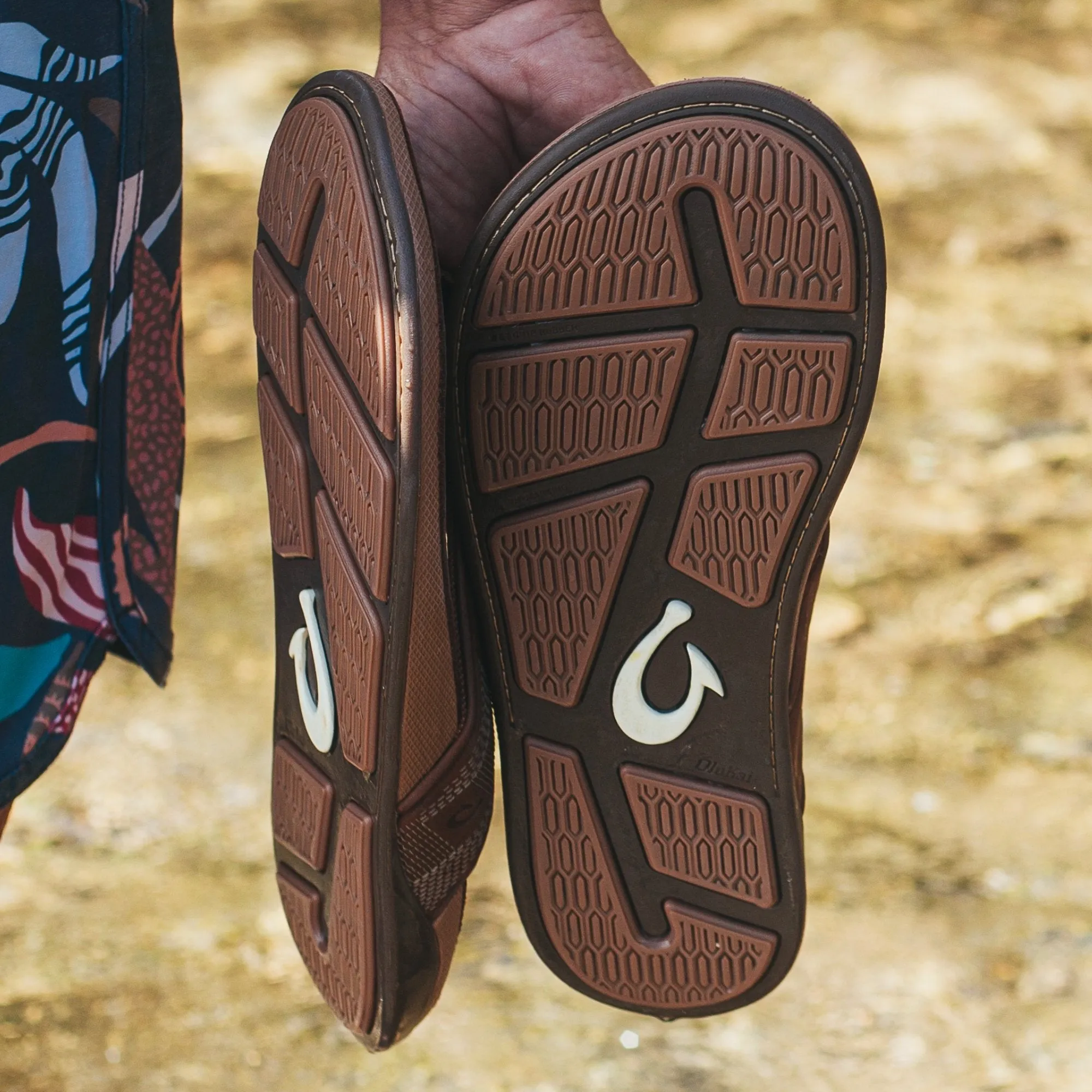 OLUKAI TUAHINE SANDALS