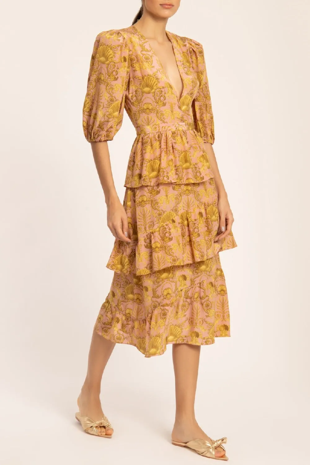 Seashell Puff-sleeved Ruffled Midi Dress